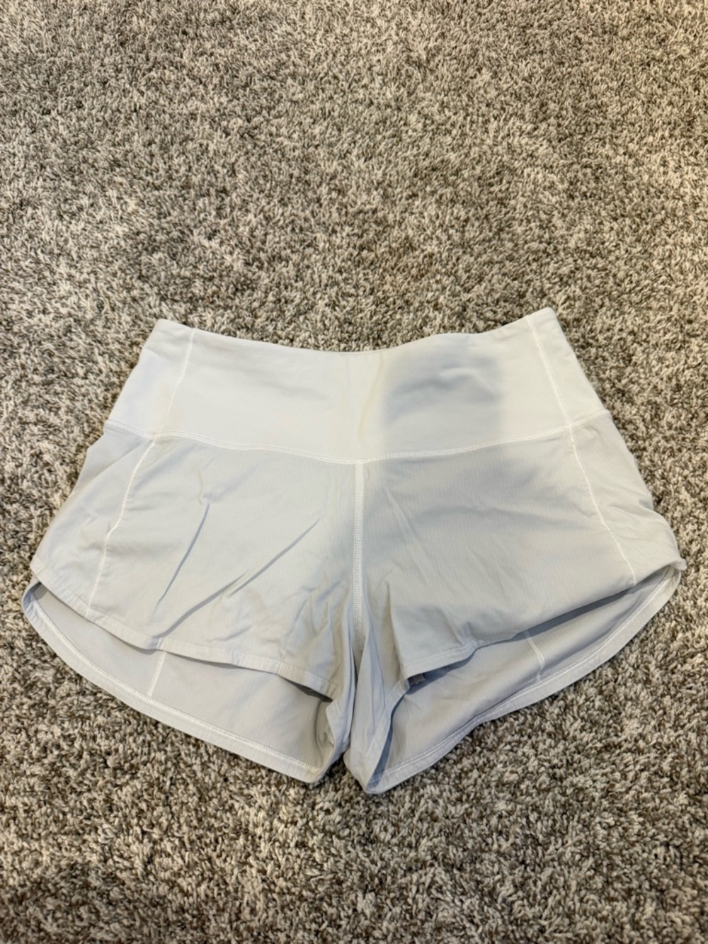 Lululemon - Speed Up High Rise Short 2.5”
